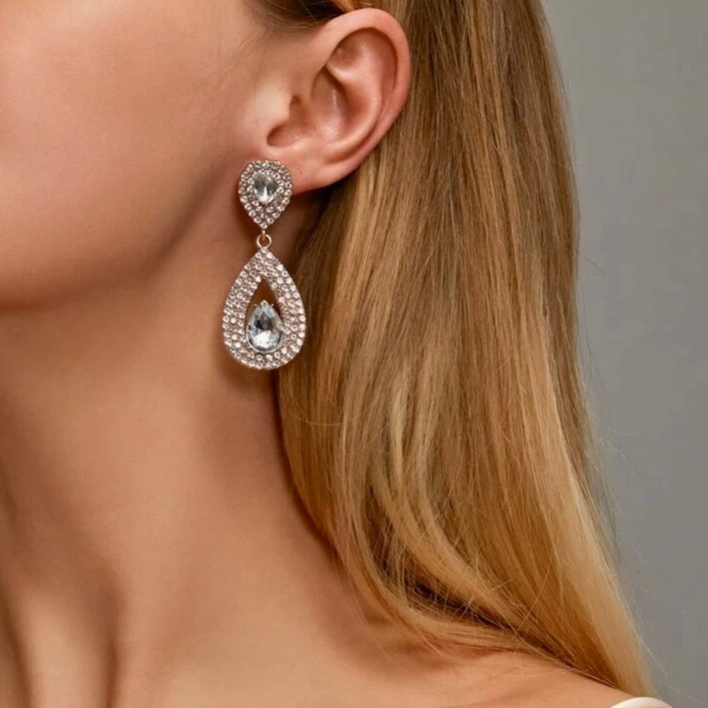 Rhinestone Drop Earrings
